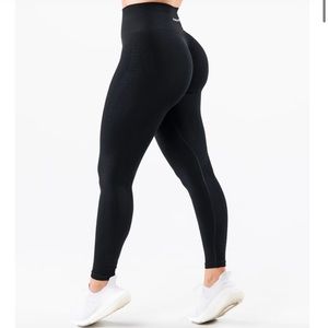 Brand new- Amplify Contour Legging